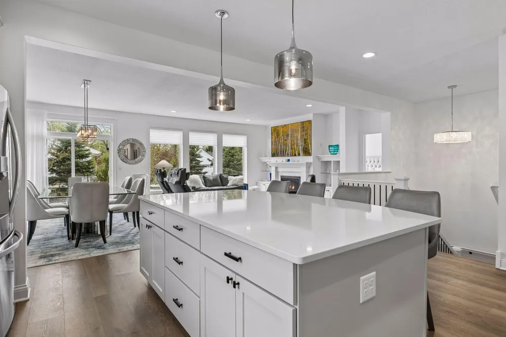 1114 Mehegan Lane White Bear Lake, MN 55127