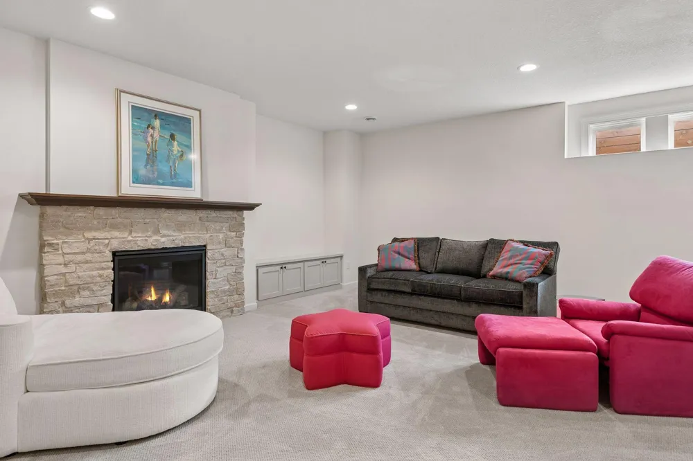 1114 Mehegan Lane White Bear Lake, MN 55127