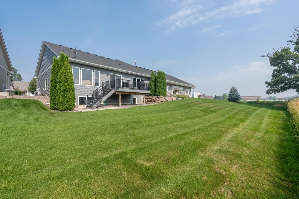 503 Autumn Avenue SE New Prague, MN 56071