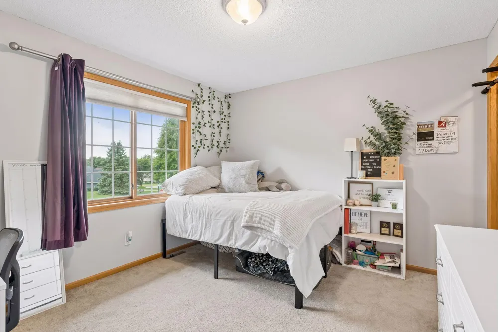 12915 195th Avenue NW Elk River, MN 55330