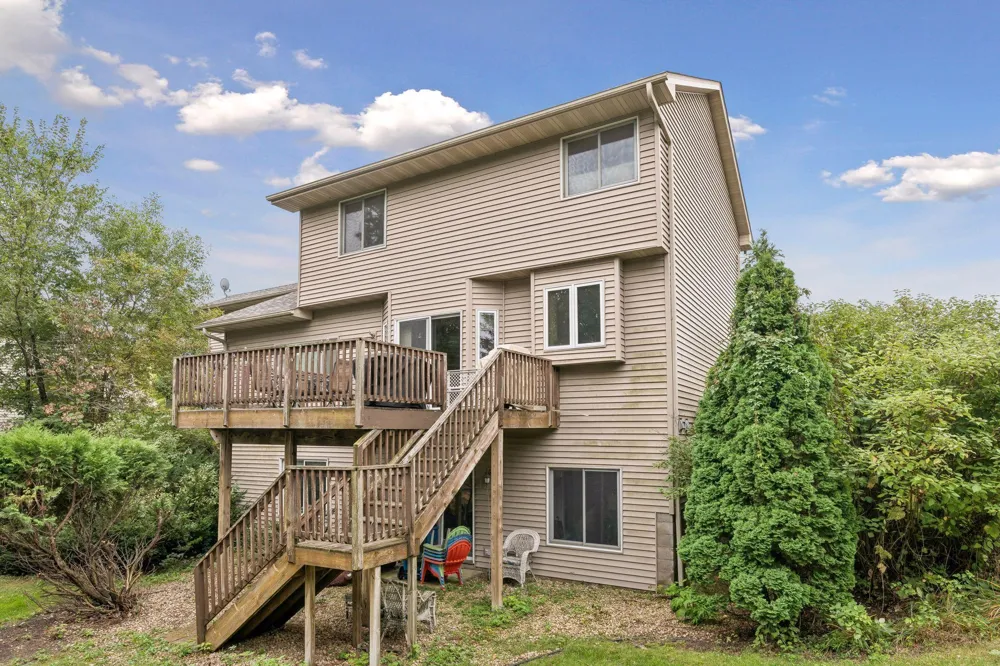 12915 195th Avenue NW Elk River, MN 55330