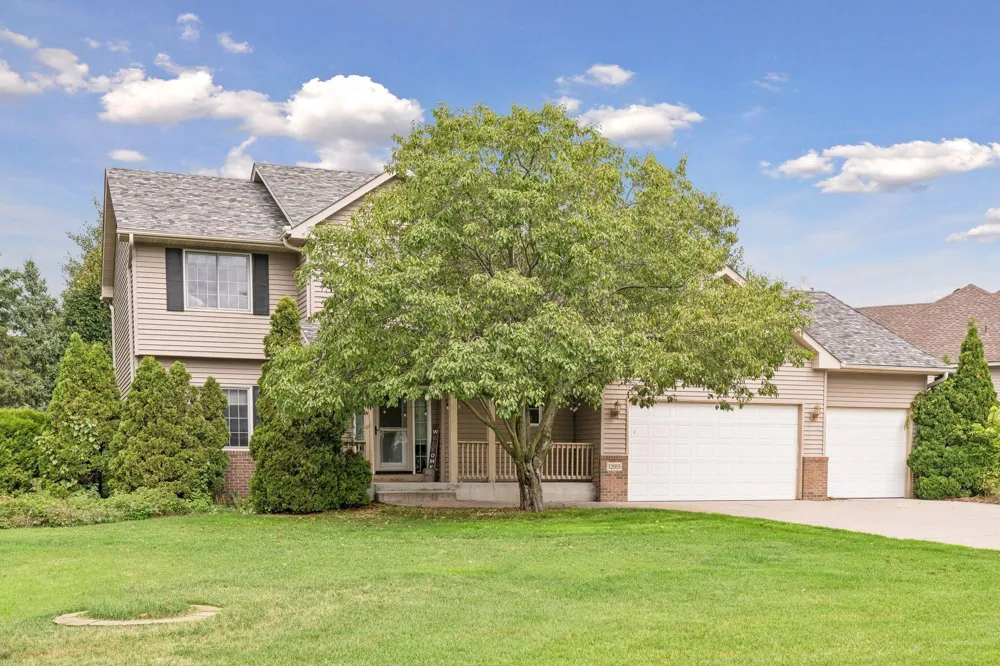 12915 195th Avenue NW Elk River, MN 55330