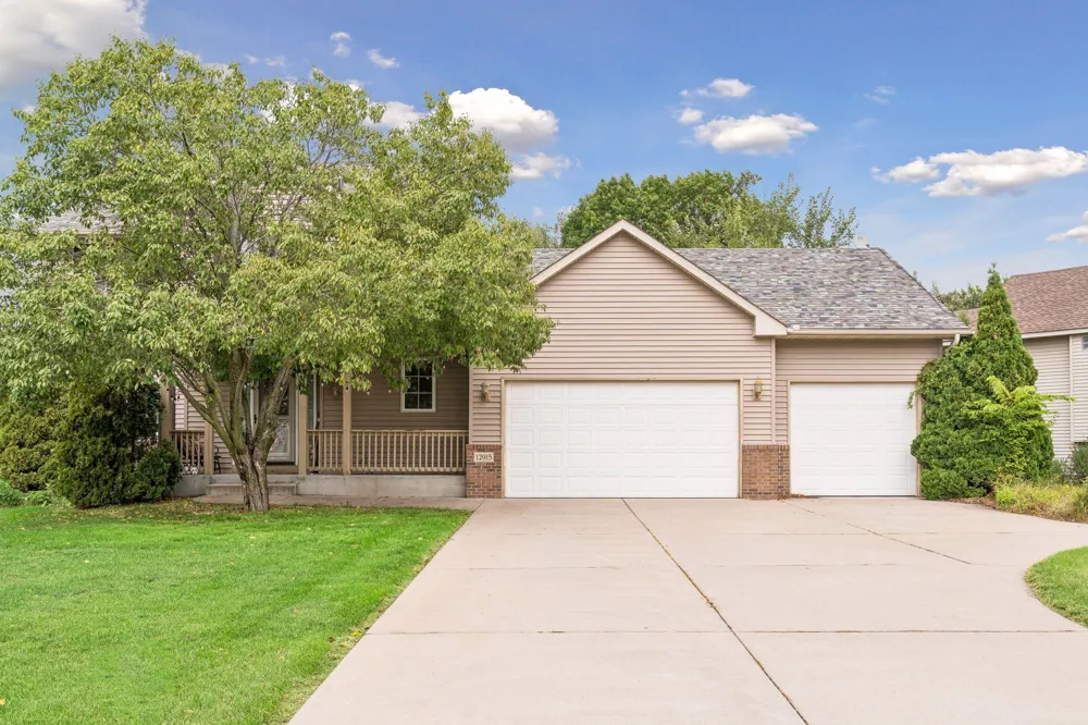 12915 195th Avenue NW Elk River, MN 55330