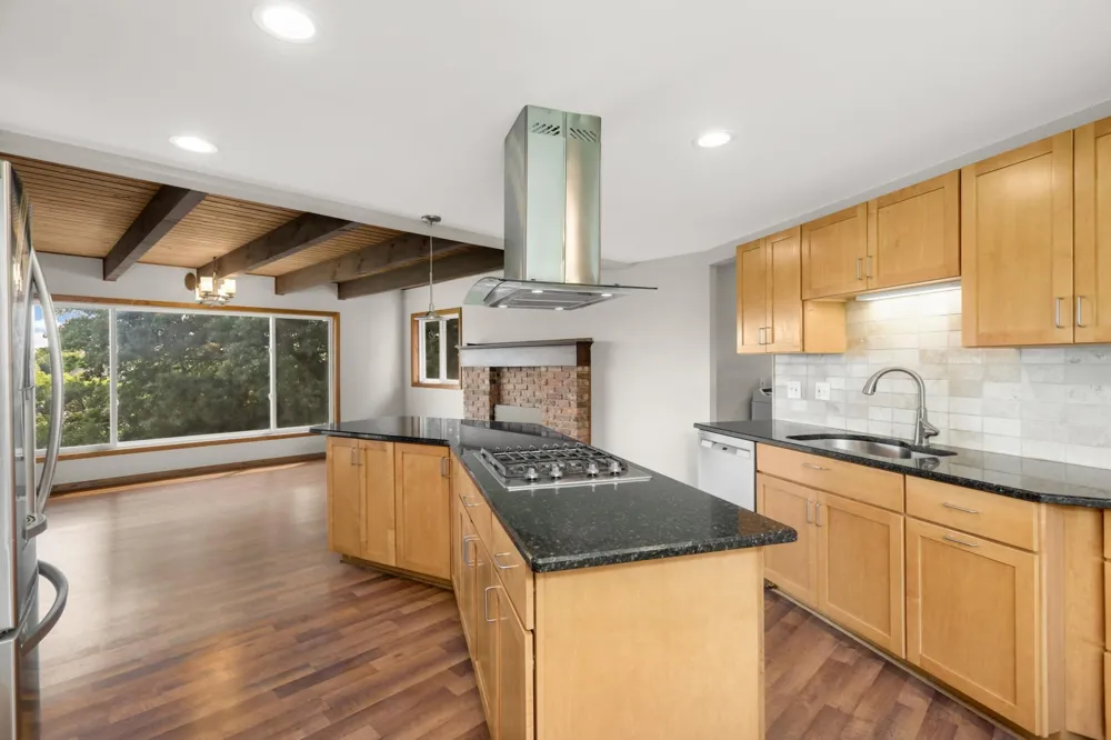 16379 County Road 14 Elk River, MN 55330