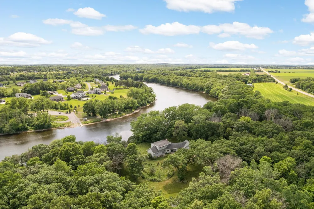 16379 County Road 14 Elk River, MN 55330