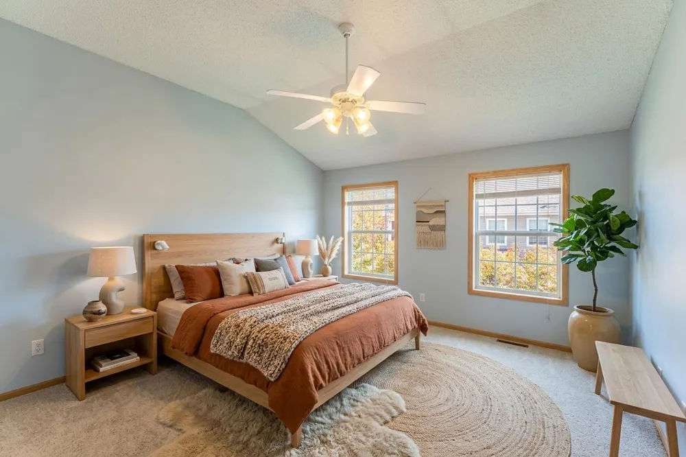 1586 Woodlynn Avenue #2 Maplewood, MN 55109
