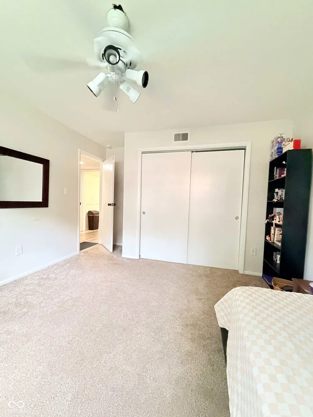 5038 Allisonville Road #B Indianapolis, IN 46205