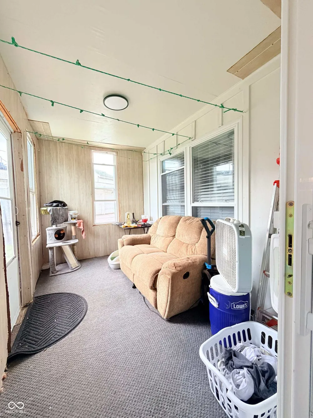 5038 Allisonville Road #B Indianapolis, IN 46205