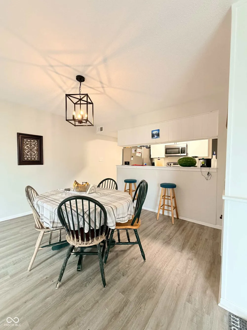 5038 Allisonville Road #B Indianapolis, IN 46205