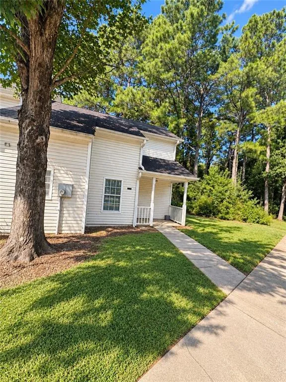 5896 Trent Walk Drive Lithonia, GA 30038
