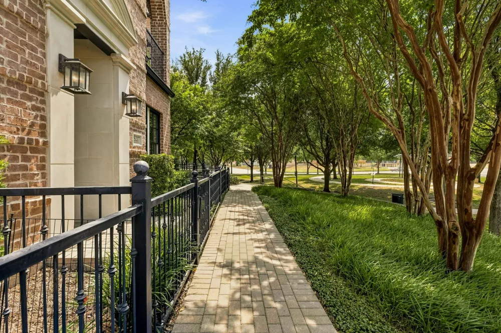 5217 Baker Boulevard Irving, TX 75039