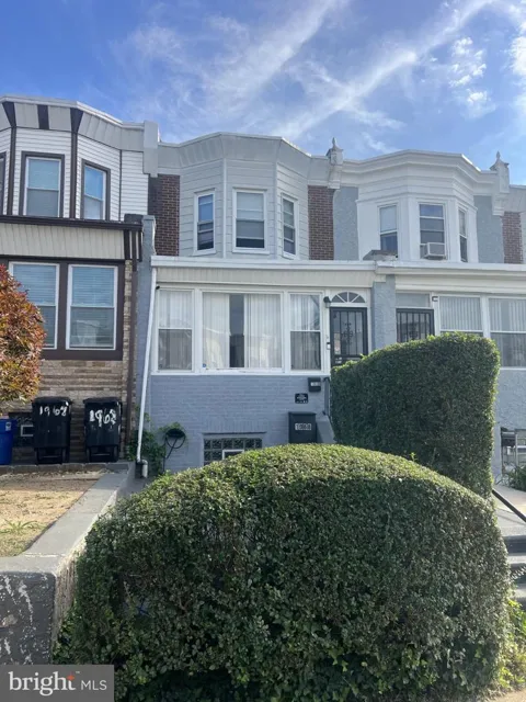 1968 W SPENCER STREET