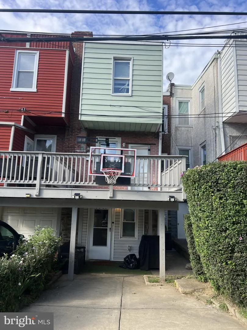 1968 W SPENCER STREET Philadelphia, PA 19141