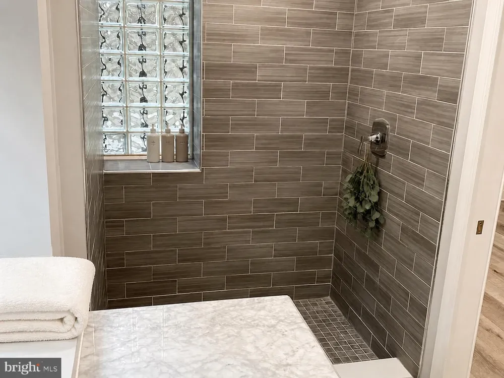 2133 DELANCEY PLACE #1S Philadelphia, PA 19103