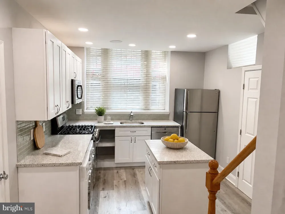 2133 DELANCEY PLACE #1S Philadelphia, PA 19103