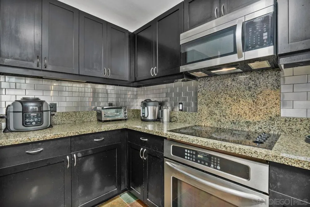 1150 J ST #524 San Diego, CA 92101