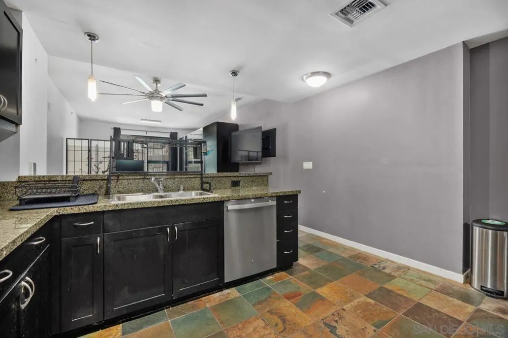 1150 J ST #524 San Diego, CA 92101