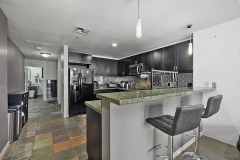 1150 J ST #524
