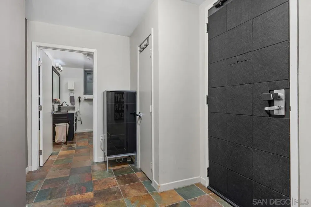 1150 J ST #524 San Diego, CA 92101