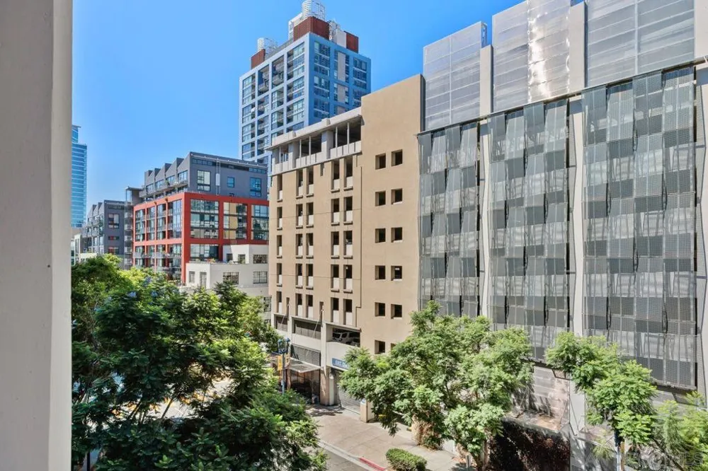 1150 J ST #524 San Diego, CA 92101