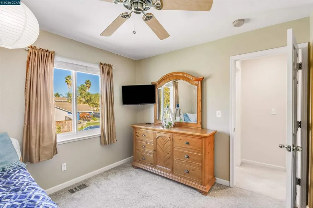2211 Bridle Creek Circle Tracy, CA 95377