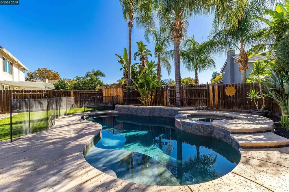 2211 Bridle Creek Circle Tracy, CA 95377
