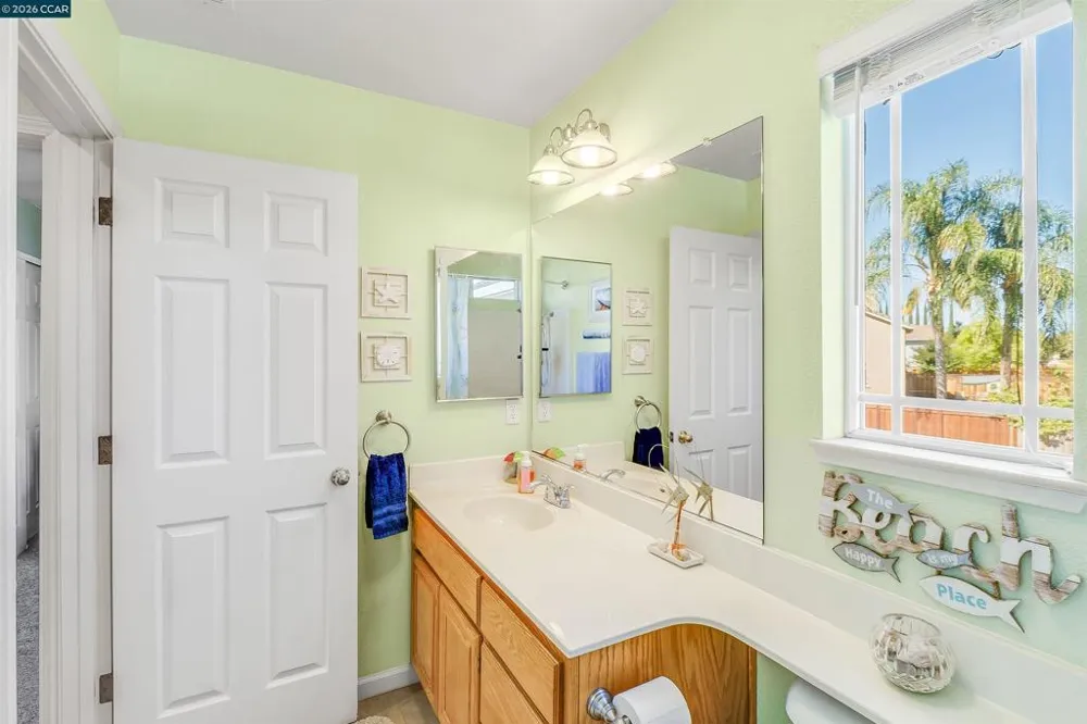 2211 Bridle Creek Circle Tracy, CA 95377