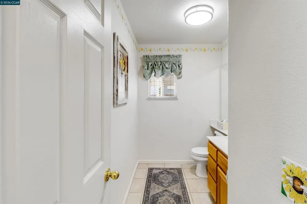 2211 Bridle Creek Circle Tracy, CA 95377