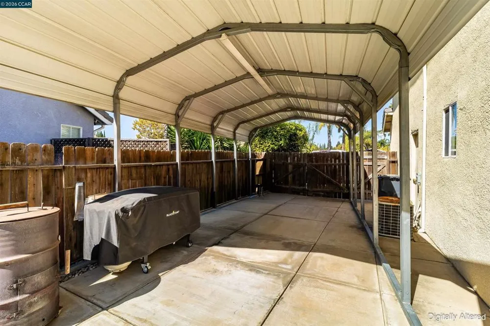 2211 Bridle Creek Circle Tracy, CA 95377