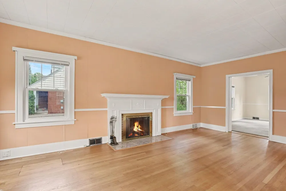 2511 Glenwood Drive Kalamazoo, MI 49008