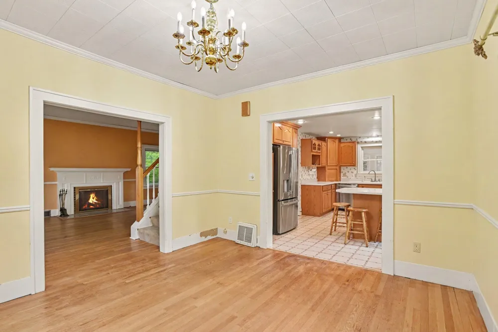 2511 Glenwood Drive Kalamazoo, MI 49008