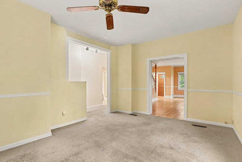 2511 Glenwood Drive Kalamazoo, MI 49008