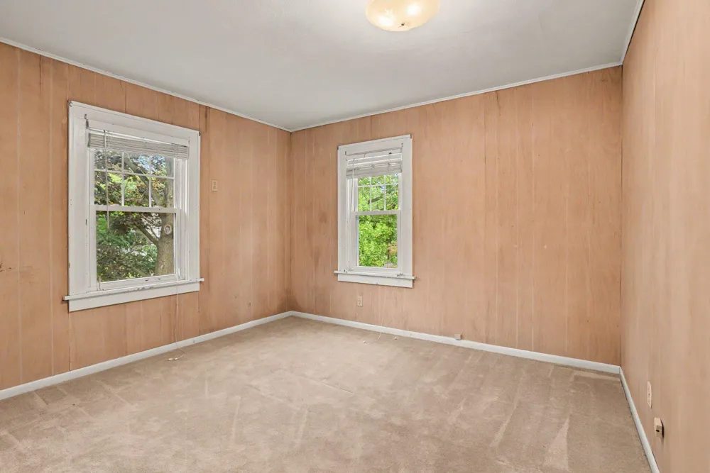 2511 Glenwood Drive Kalamazoo, MI 49008