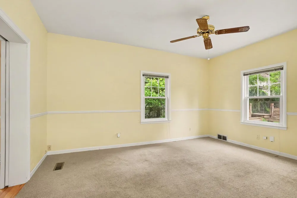 2511 Glenwood Drive Kalamazoo, MI 49008