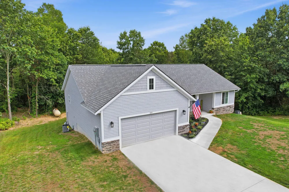 919 Armintrout Ridge Court Allegan, MI 49010