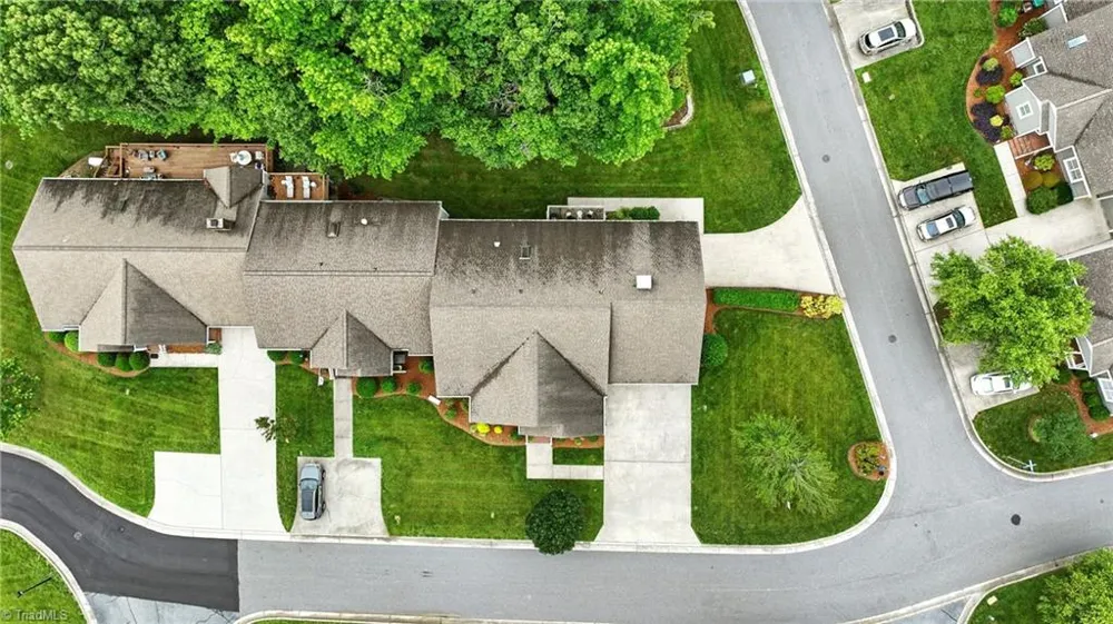 633 Huntington Drive High Point, NC 27262