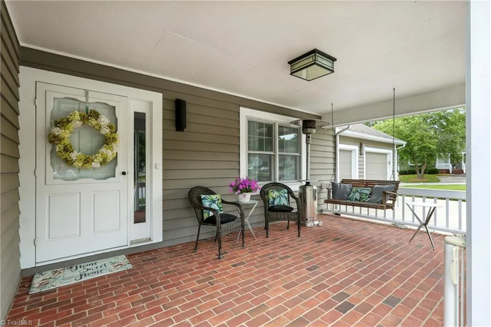633 Huntington Drive High Point, NC 27262