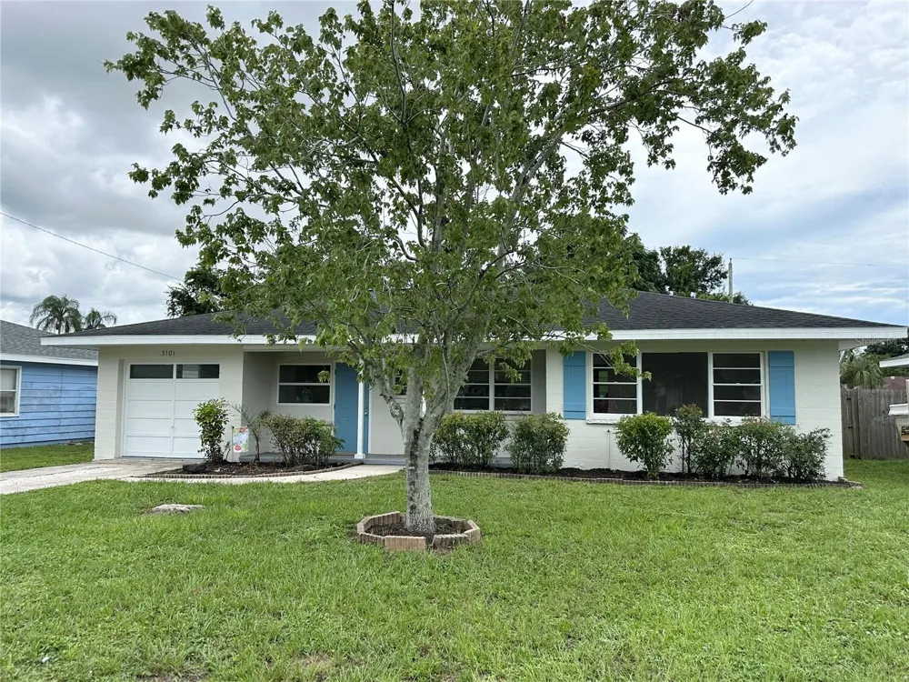 3101 13TH AVENUE W Bradenton, FL 34205