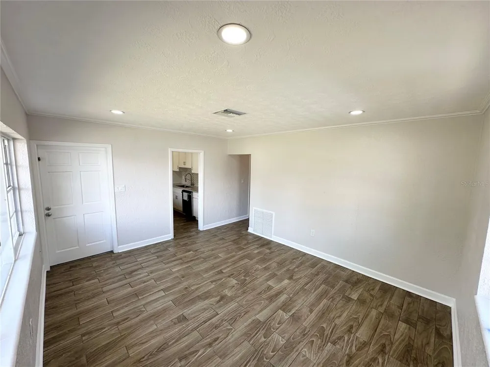 3101 13TH AVENUE W Bradenton, FL 34205