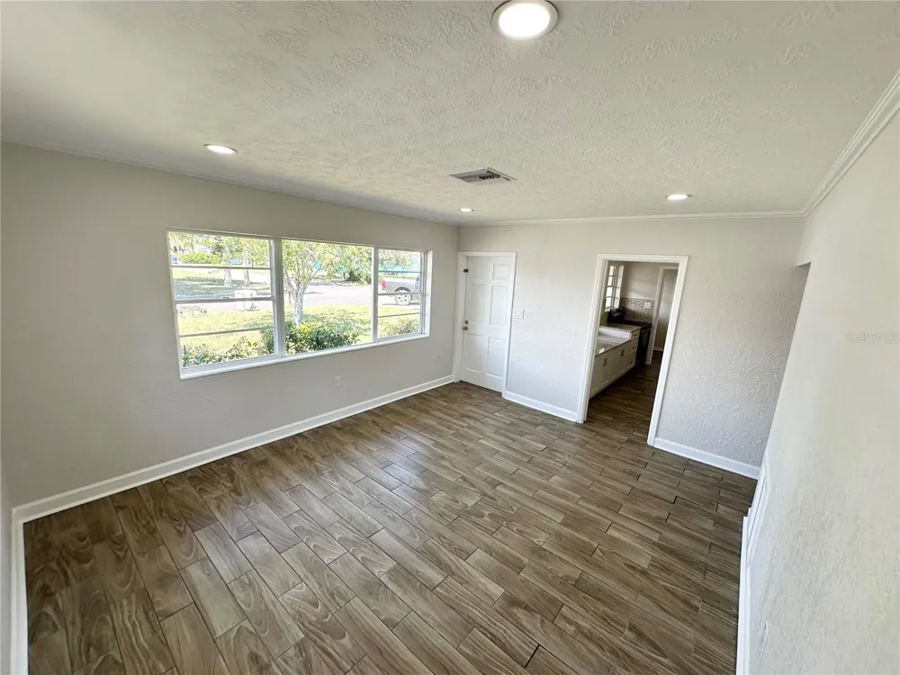 3101 13TH AVENUE W Bradenton, FL 34205