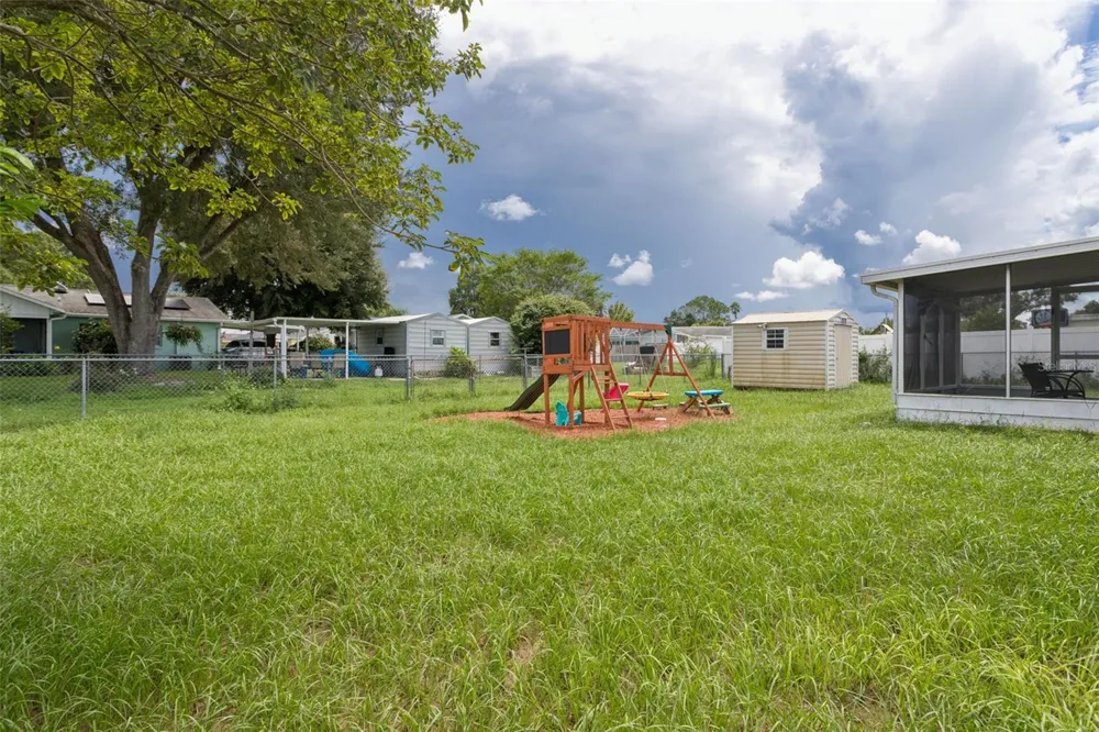 6126 16TH STREET Zephyrhills, FL 33542