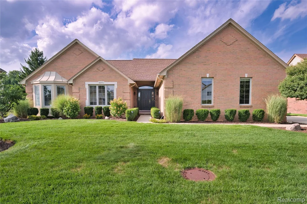 5271 Vineyards Boulevard Sterling Heights City, MI 48314