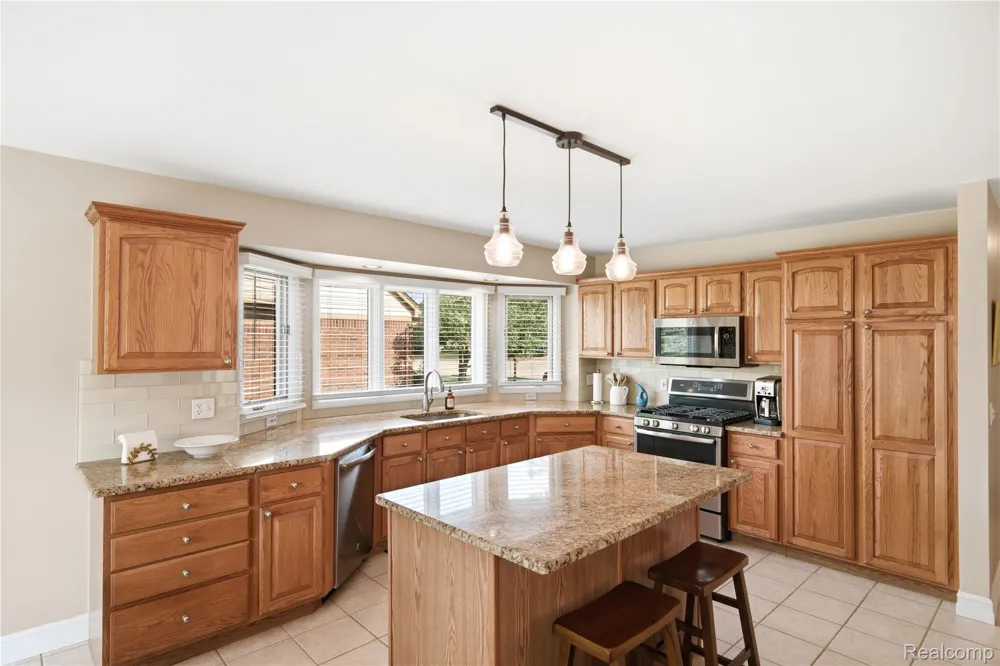 5271 Vineyards Boulevard Sterling Heights City, MI 48314