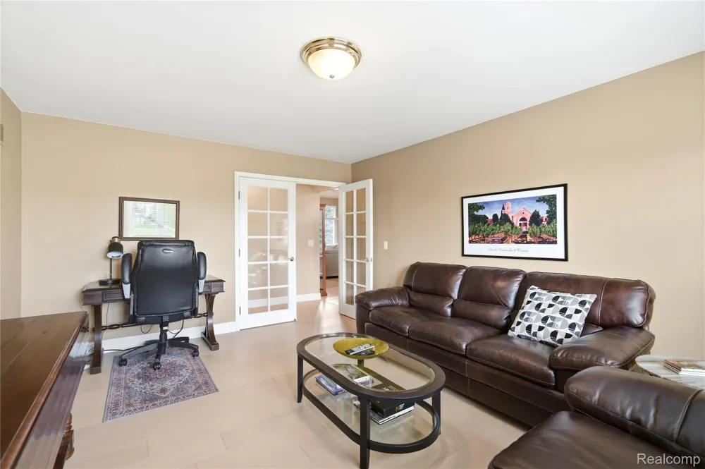 5271 Vineyards Boulevard Sterling Heights City, MI 48314