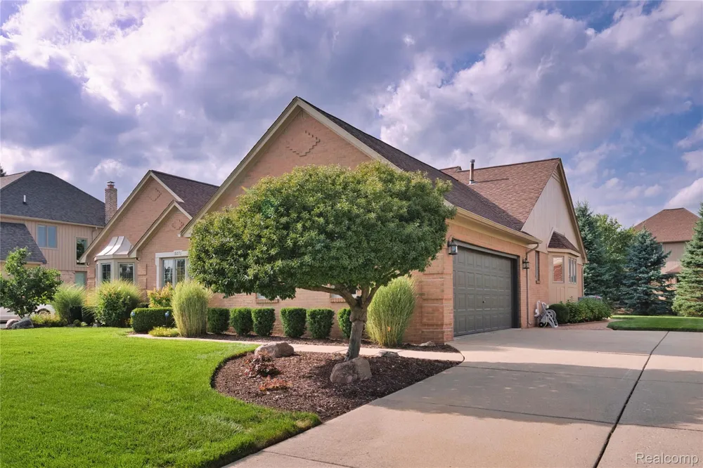 5271 Vineyards Boulevard Sterling Heights City, MI 48314