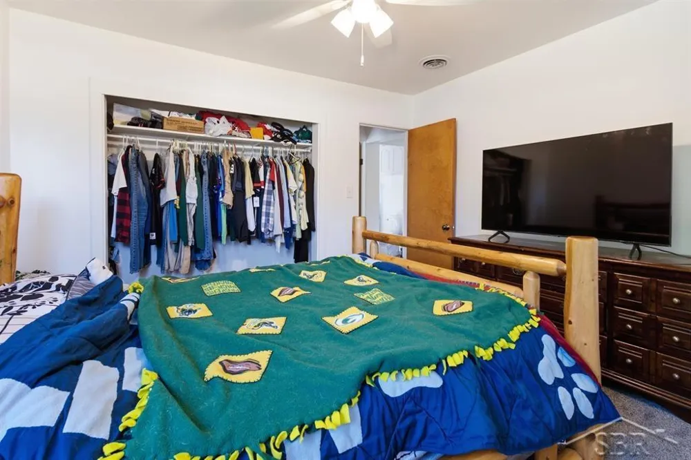 1281 W Midland Road Williams Charter Township, MI 48611