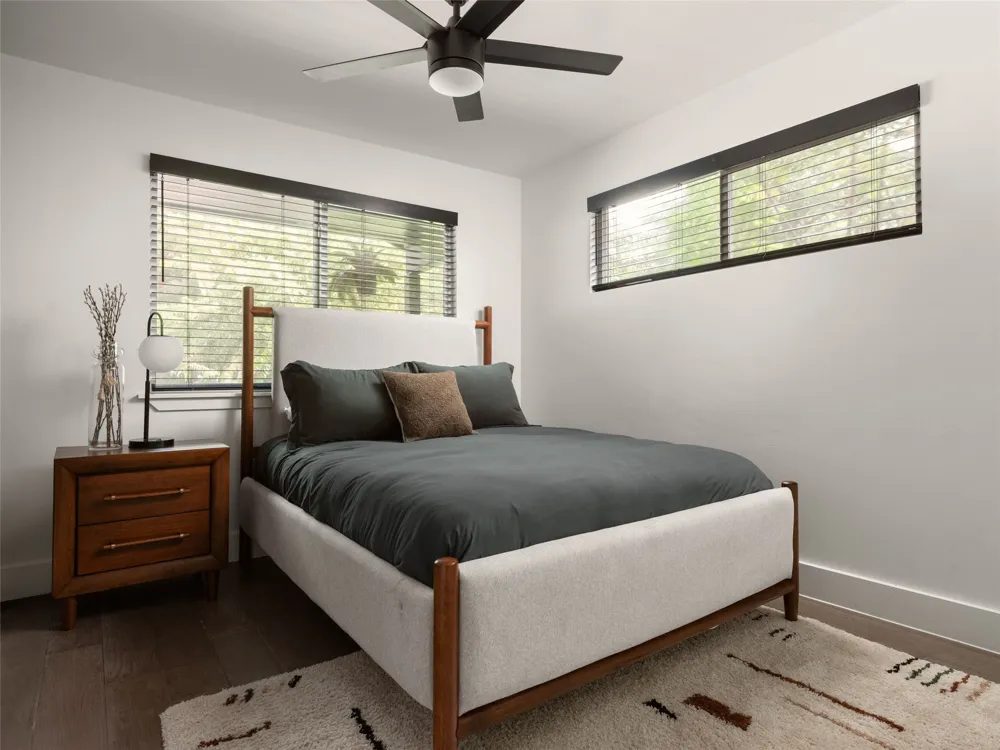 2501 E 11th Street #1 Austin, TX 78702