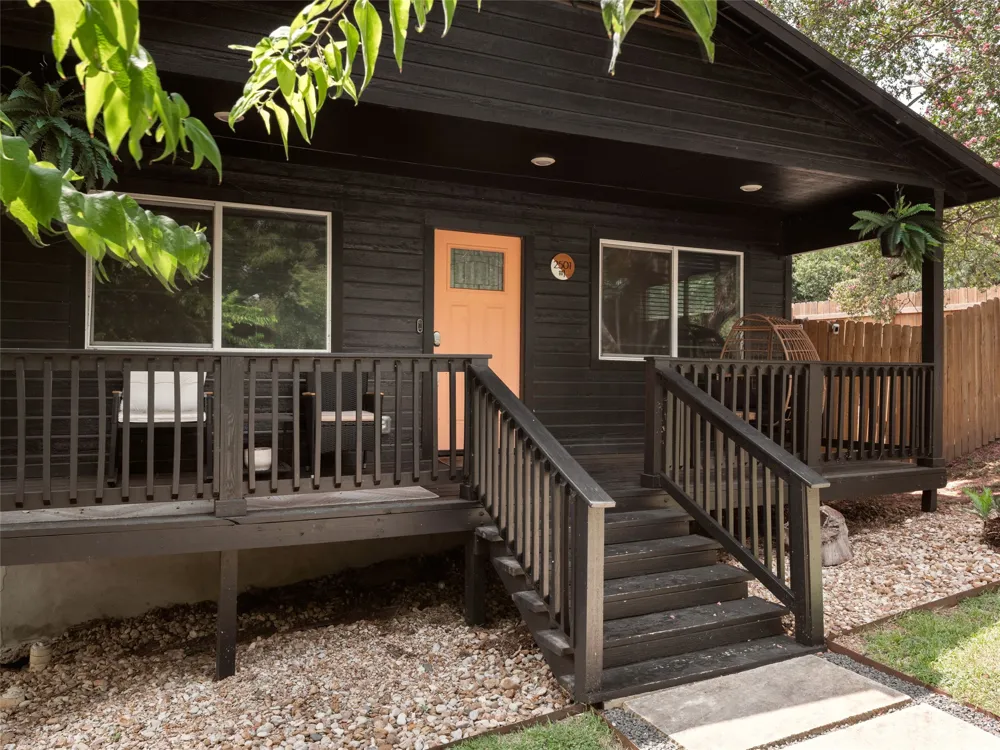2501 E 11th Street #1 Austin, TX 78702