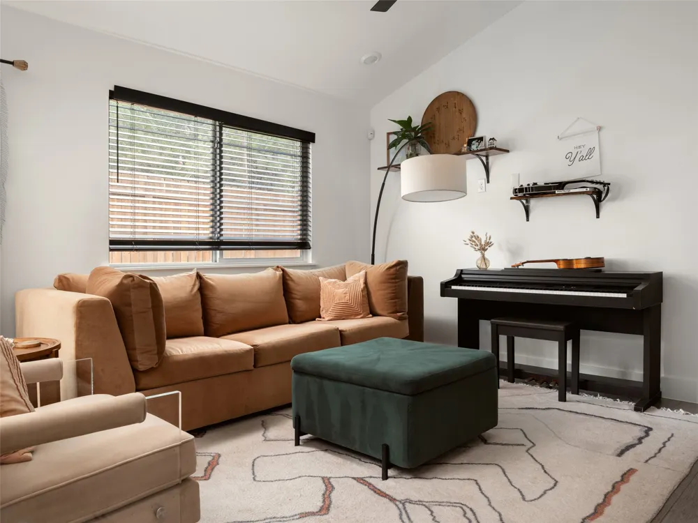 2501 E 11th Street #1 Austin, TX 78702