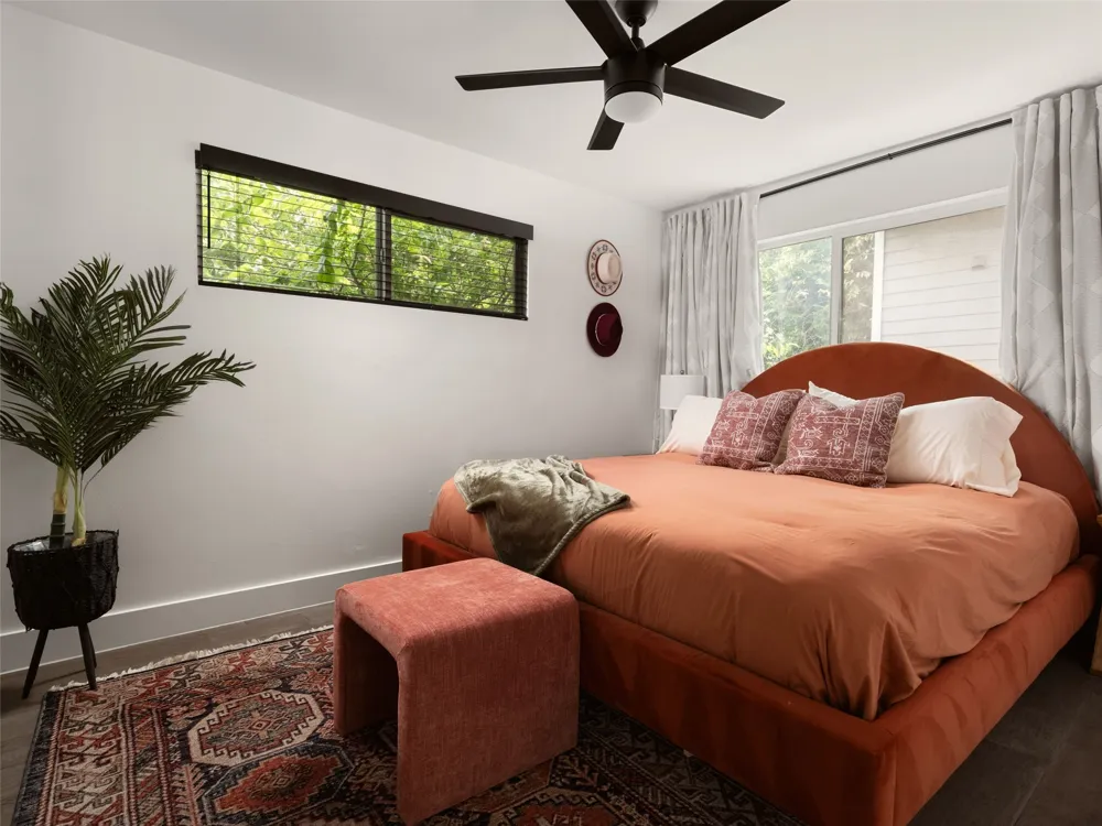 2501 E 11th Street #1 Austin, TX 78702